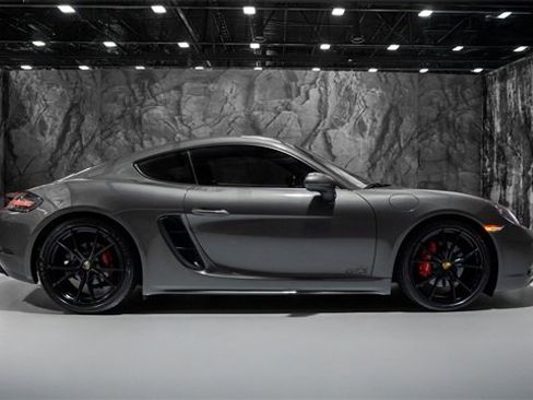 Used 2018 Porsche 718 Cayman GTS image 21