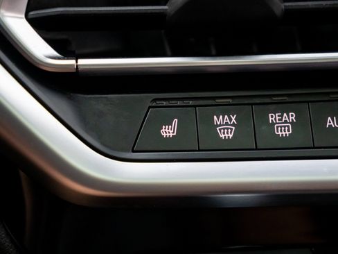 Certified 2025 BMW X4 xDrive30i AWD/4WD image 27