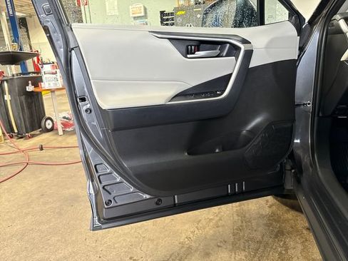 Used 2024 Toyota RAV4 XLE w/ Convenience Package AWD/4WD image 17
