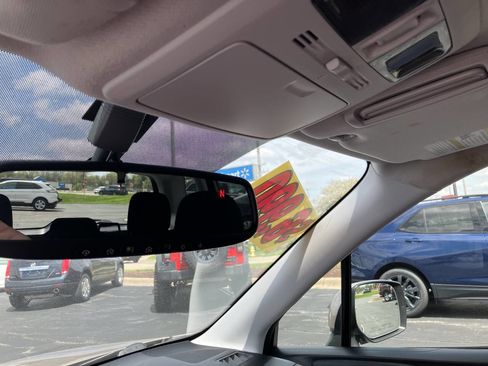 Used 2015 Subaru Forester 2.5i Premium w/ All-Weather Package AWD/4WD image 21