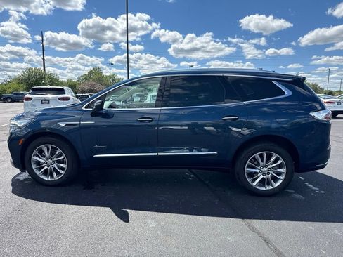 Used 2023 Buick Enclave Avenir w/ Avenir Technology Package AWD/4WD image 4
