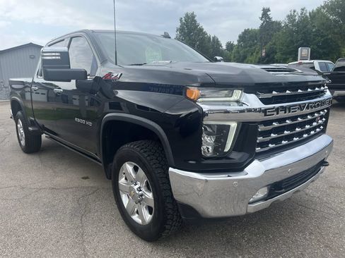 Used 2022 Chevrolet Silverado 2500 LTZ w/ LTZ Plus Package AWD/4WD image 4