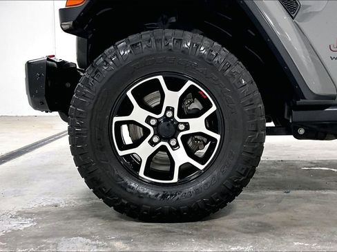 Used 2021 Jeep Wrangler Unlimited Rubicon AWD/4WD image 11