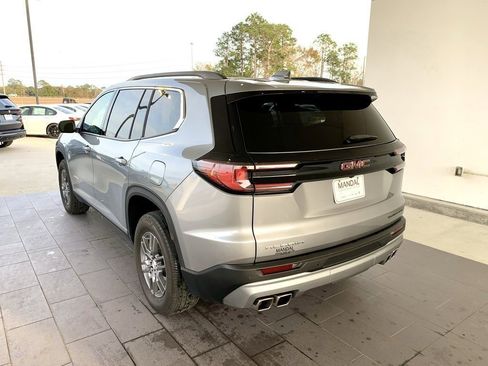 Used 2025 GMC Acadia Elevation image 7