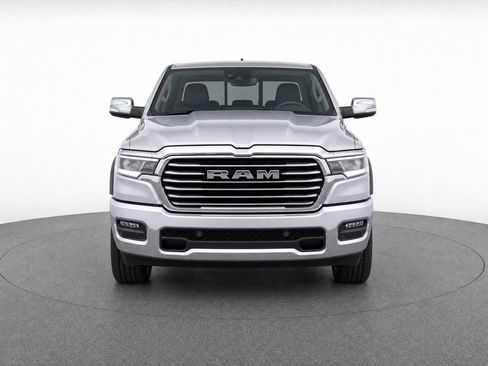 Used 2025 RAM 1500 Laramie AWD/4WD image 5