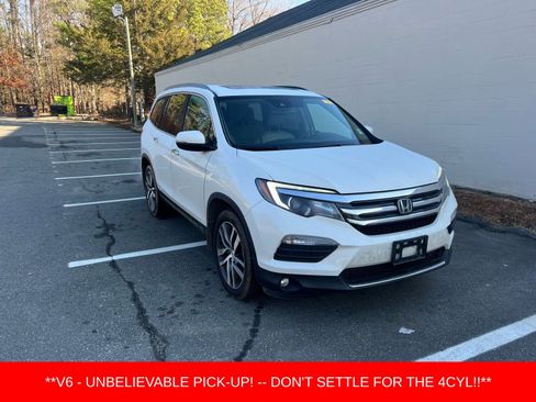 Used 2017 Honda Pilot Elite image 4