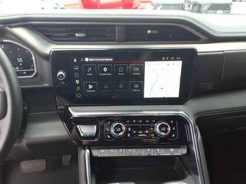 Used 2023 GMC Sierra 1500 Denali w/ Denali Reserve Package AWD/4WD image 5