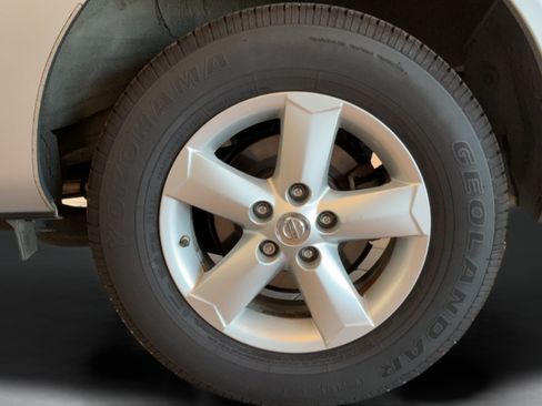 Used 2013 Nissan Rogue S w/ Special Edition Pkg FWD image 37