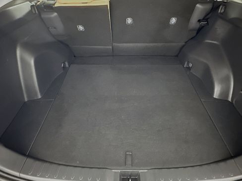 Used 2025 Toyota RAV4 LE image 30