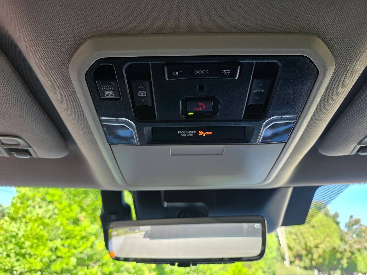 Used 2022 Toyota Tundra Limited AWD/4WD image 33