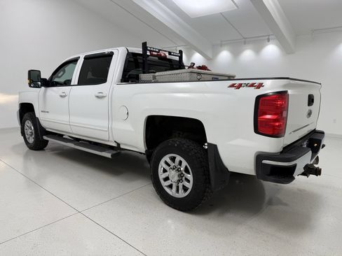 Used 2019 Chevrolet Silverado 2500 LT w/ LT Convenience Package image 5