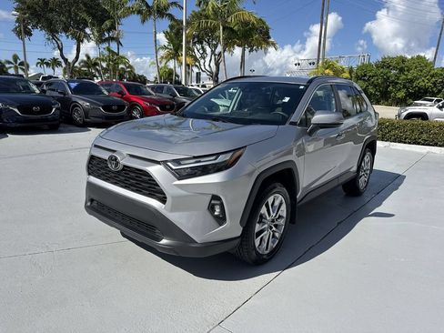 Used 2024 Toyota RAV4 XLE Premium FWD image 9