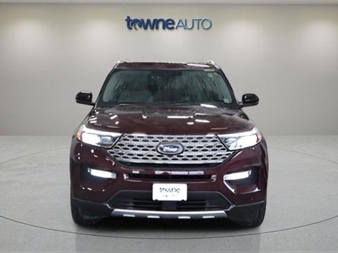 Used 2022 Ford Explorer Limited w/ Equipment Group 301A image 8