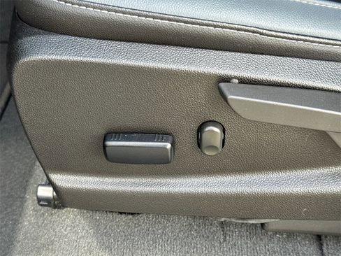 Used 2022 Chevrolet Colorado Z71 image 27