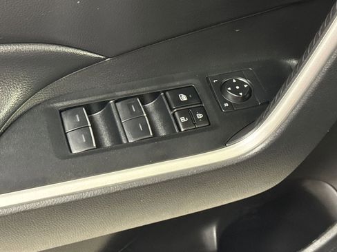 Used 2024 Toyota RAV4 XLE FWD image 26
