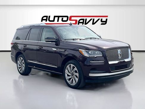 Used 2024 Lincoln Navigator Reserve AWD/4WD image 1