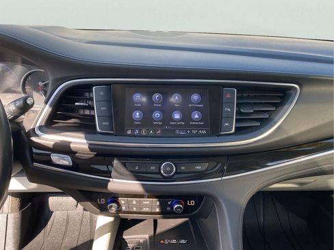 Used 2024 Buick Enclave Avenir w/ Avenir Technology Package AWD/4WD image 18