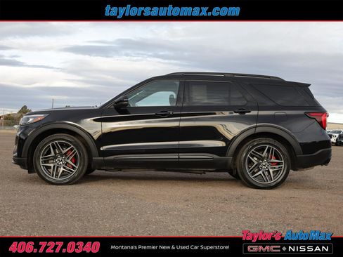Used 2025 Ford Explorer ST image 47