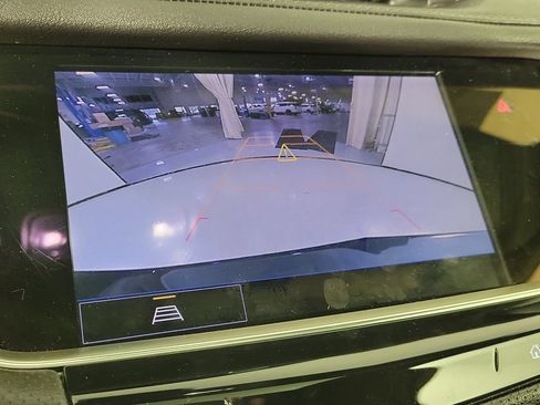 Certified 2025 Cadillac XT5 Premium Luxury AWD/4WD image 28