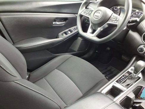Used 2024 Nissan Sentra SV FWD image 9