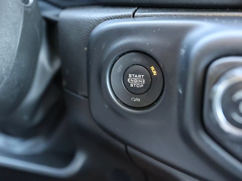 Used 2023 Jeep Wrangler Unlimited Sahara AWD/4WD image 32