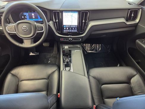 Certified 2023 Volvo XC60 B5 Core w/ Climate Package image 18