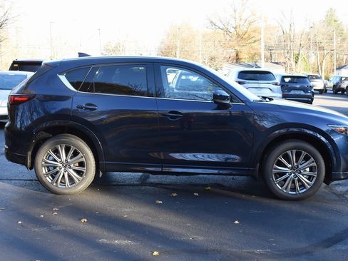 New 2025 MAZDA CX-5 Signature image 4