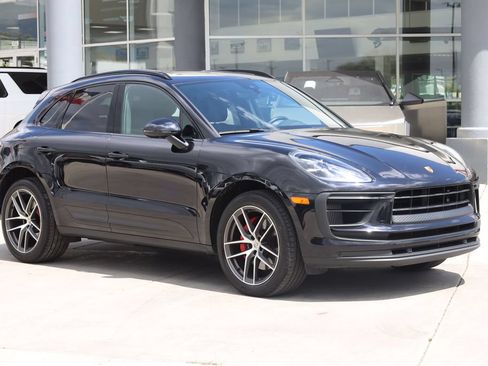 Used 2022 Porsche Macan S w/ Premium Package Plus AWD/4WD image 8