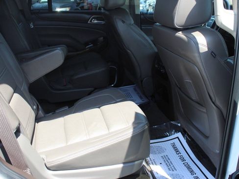 Used 2016 GMC Yukon Denali RWD image 12