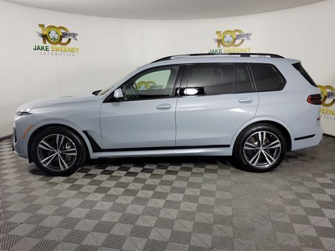 Certified 2025 BMW X7 xDrive40i w/ M Sport Package AWD/4WD image 4
