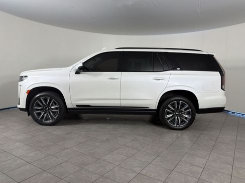 Used 2024 Cadillac Escalade Sport Platinum AWD/4WD image 2
