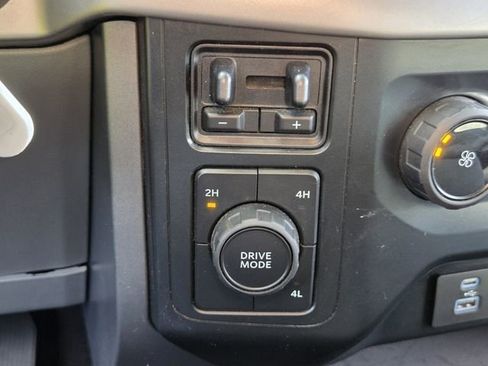 Used 2022 Ford F150 XLT w/ Trailer Tow Package AWD/4WD image 18
