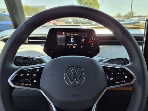 New 2025 Volkswagen ID. Buzz Pro S image 18