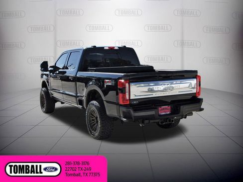 Used 2024 Ford F250 King Ranch w/ FX4 Off-Road Package AWD/4WD image 5