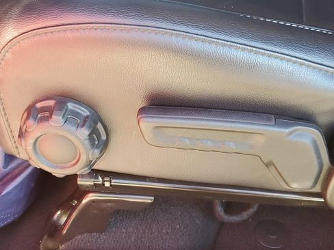 Used 2020 Jeep Gladiator Overland image 22