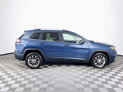 Used 2020 Jeep Cherokee Latitude Plus w/ Cold Weather Group image 9