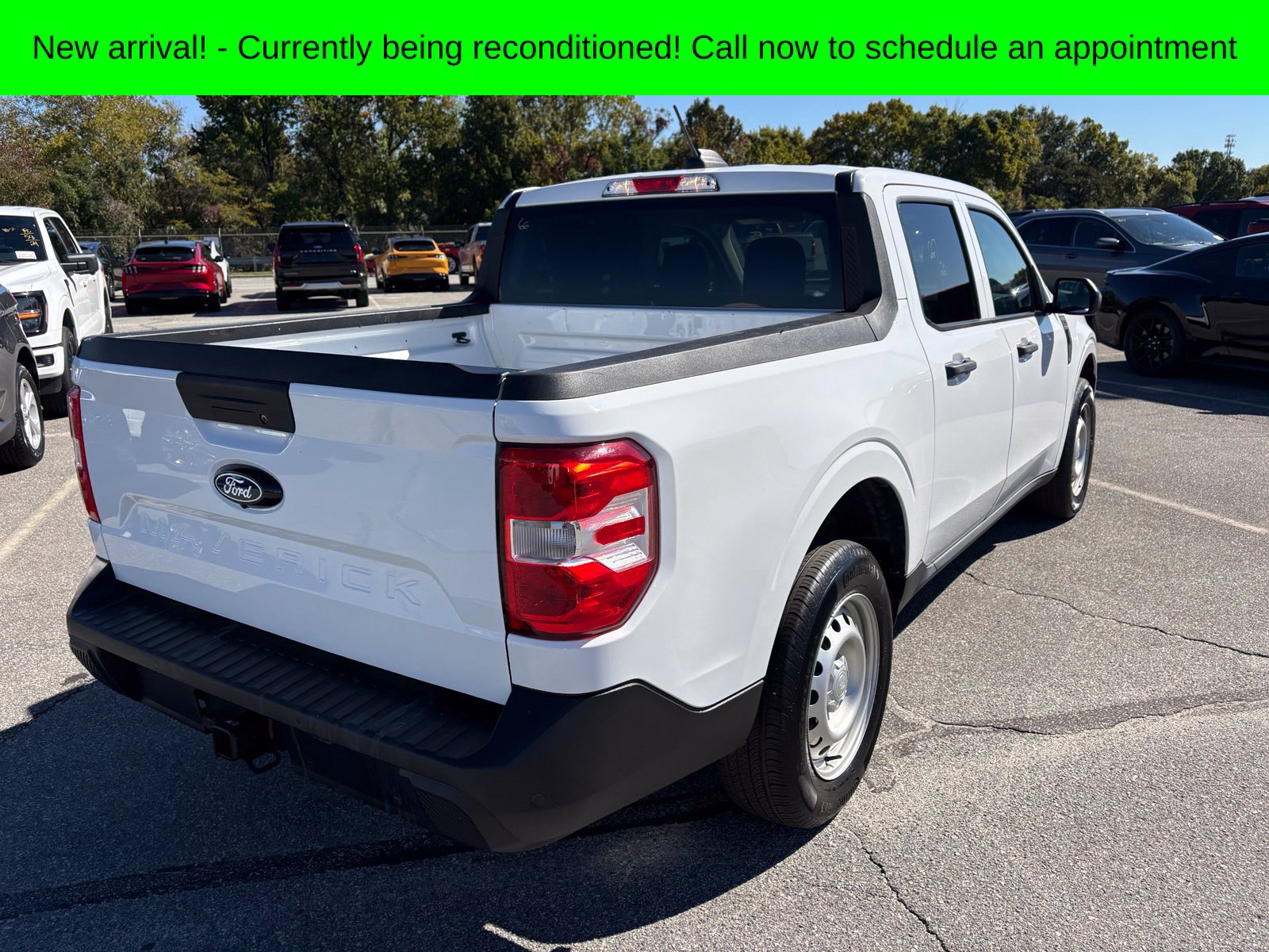 Used 2025 Ford Maverick XL FWD image 4