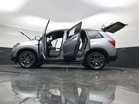 Used 2023 Honda Passport EX-L image 43