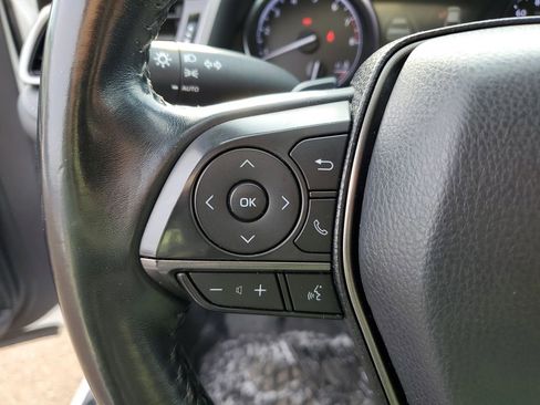 Used 2021 Toyota Camry SE image 16