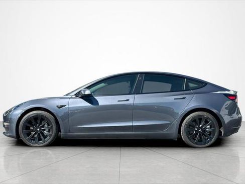 Used 2022 Tesla Model 3 Long Range image 2