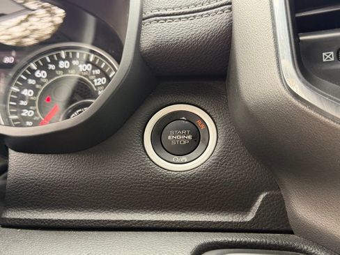 Certified 2025 RAM 1500 Laramie image 25