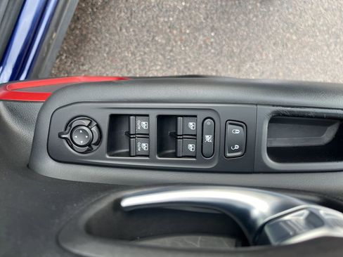Used 2020 Jeep Renegade Trailhawk w/ Cold Weather Group AWD/4WD image 13
