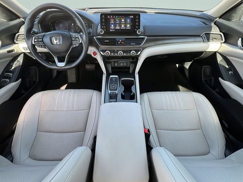 Used 2021 Honda Accord Touring image 10
