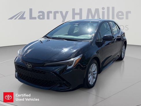Used 2023 Toyota Corolla SE w/ Carpet Mat Package (TMS) FWD image 1