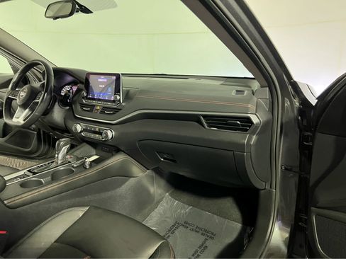 Used 2019 Nissan Altima 2.5 SR w/ SR Premium Package AWD/4WD image 30