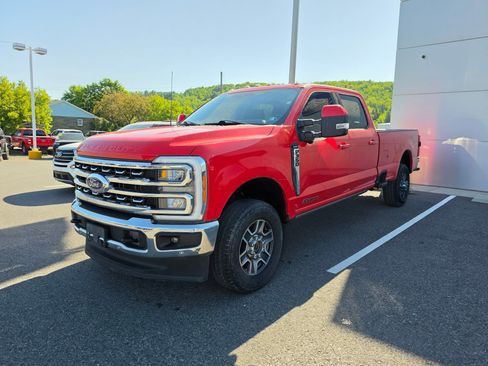 Used 2023 Ford F350 Lariat w/ Lariat Ultimate Package AWD/4WD image 7