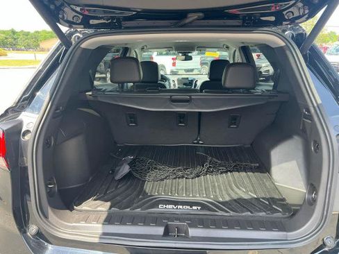 Used 2024 Chevrolet Equinox Premier AWD/4WD image 12
