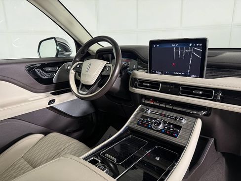 Used 2021 Lincoln Aviator Black Label AWD/4WD image 31