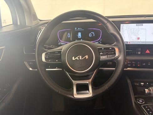 Used 2023 Kia Sportage EX AWD/4WD image 6