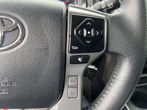Used 2021 Toyota 4Runner Limited image 32